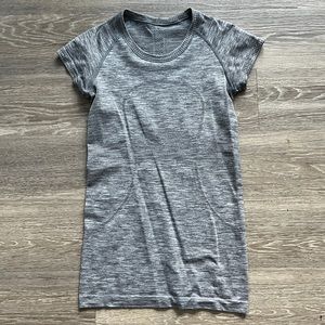 Lululemon Swiftly Tech Short Sleeve Shirt 2.0
